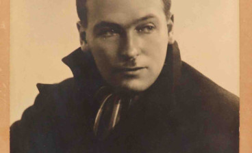 Madame Yevonde, Portrait of Richard Aldington, c. 1929. From the collection of Simon Hewett.