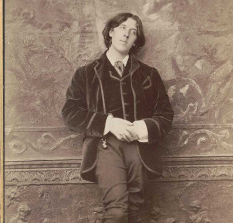 Oscar Wilde cabinet card portrait