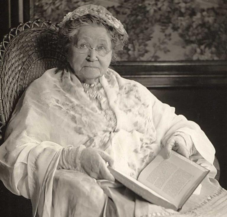 Amelia Edith Huddleston Barr (1831–1919), original photographic print, 1918.