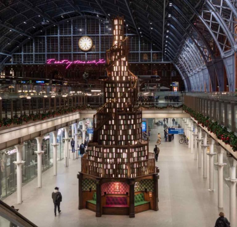 The St Pancras Christmas tree