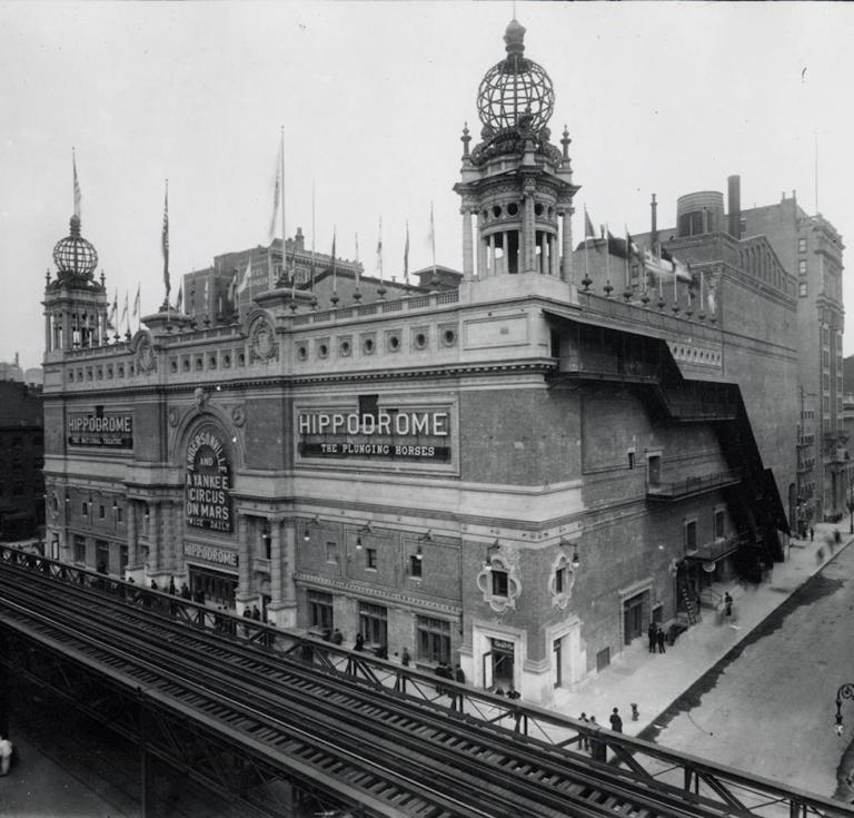 Unidentified photographer, Manhattan: the Hippodrome, Sixth Avenue between 43rd Street and 44th Street, 1905.